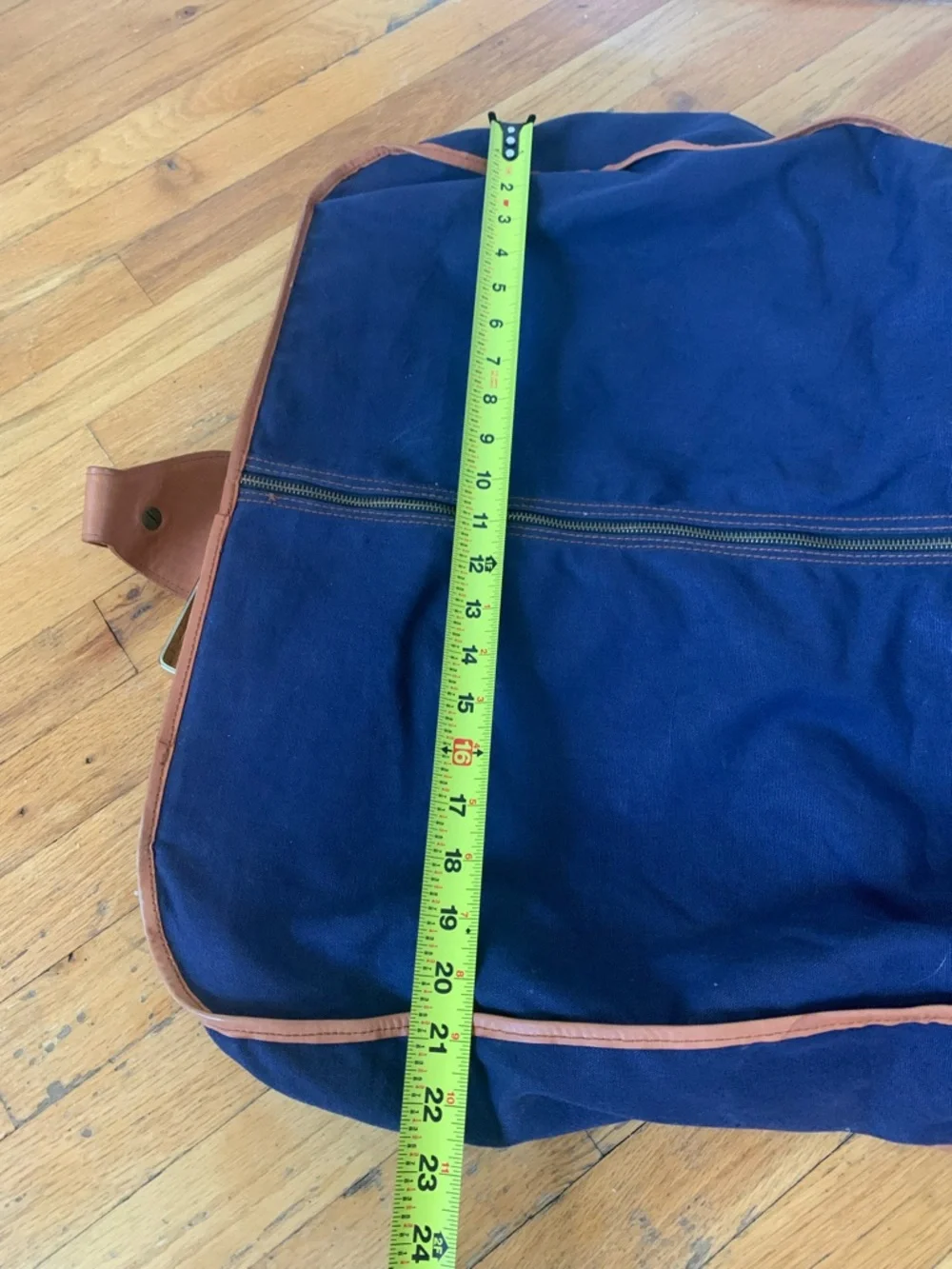 Rare vintage Navy United Colors of Benetton travel bag for suites and jackets